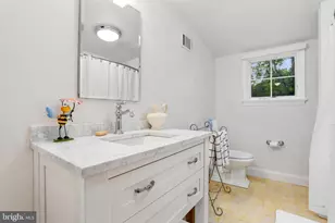 209 Hardwicke Ln, Villanova, PA 19085 - Photo 23