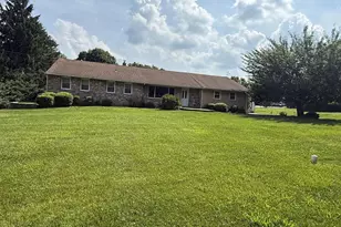 6 Patricia Ln, Glen Mills, PA 19342 - Photo 1