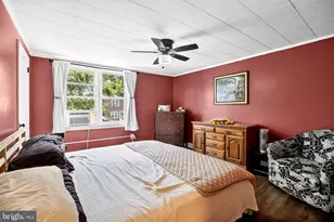 309 W 21st St, Chester, PA 19013 - Photo 13