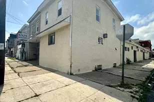 2700 - 2702 W 3rd St, Chester, PA 19013 - Photo 3