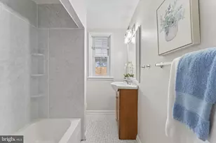 317 S Sloan St, Crum Lynne, PA 19022 - Photo 13