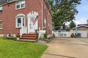 412 Hazel Ave, Folsom, PA 19033 - Photo 1