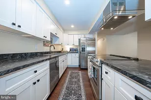 209 E Chelsea Cir, Newtown Square, PA 19073 - Photo 9