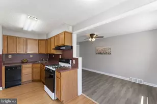 1038 Lawrence Ave, Darby, PA 19023 - Photo 7