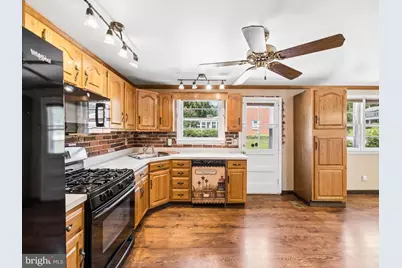 4899 Jackson Drive, Brookhaven, PA 19015 - Photo 9