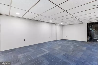 390 Glen Cove, Collingdale, PA 19023 - Photo 25