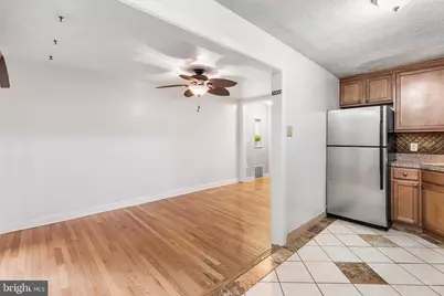 390 Glen Cove, Collingdale, PA 19023 - Photo 7