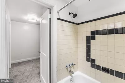 390 Glen Cove, Collingdale, PA 19023 - Photo 21