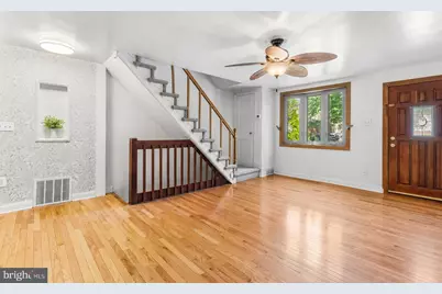 390 Glen Cove, Collingdale, PA 19023 - Photo 3