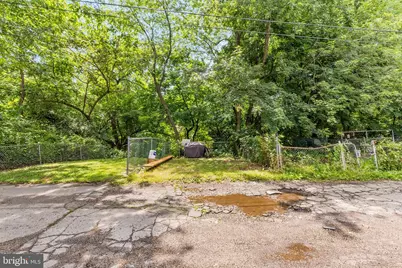 390 Glen Cove, Collingdale, PA 19023 - Photo 27