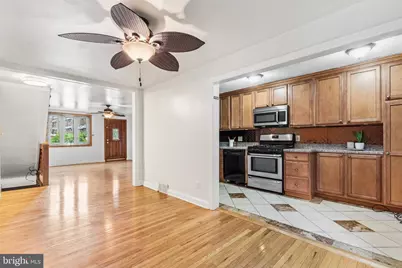 390 Glen Cove, Collingdale, PA 19023 - Photo 11