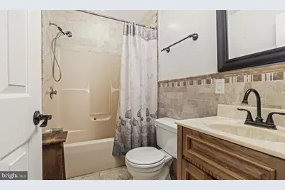 377 E Madison Avenue, Clifton Heights, PA 19018 - Photo 17