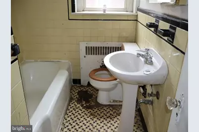 323 N Maple Avenue, Lansdowne, PA 19050 - Photo 11