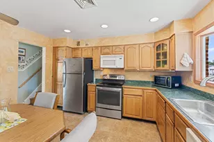 2165 Overlook Dr, Aston, PA 19014 - Photo 11