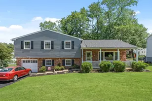 2165 Overlook Dr, Aston, PA 19014 - Photo 1