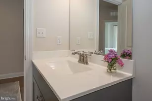 242 Charles Ellis Dr, Newtown Square, PA 19073 - Photo 37