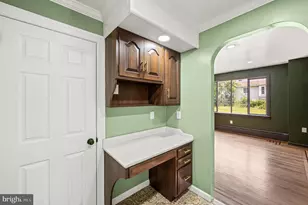 233 S Fairview Ave, Upper Darby, PA 19082 - Photo 19