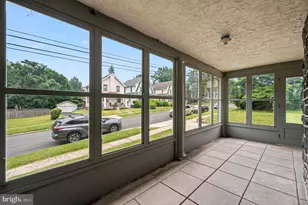 233 S Fairview Ave, Upper Darby, PA 19082 - Photo 5