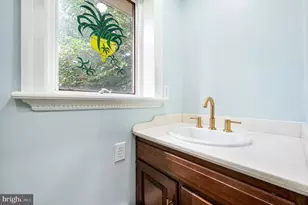 233 S Fairview Ave, Upper Darby, PA 19082 - Photo 31
