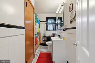 418 Buchanan Ave, Folsom, PA 19033 - Photo 17