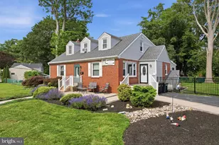 418 Buchanan Ave, Folsom, PA 19033 - Photo 3