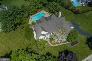 121 Spring Tree Dr, Newtown Square, PA 19073 - Photo 3
