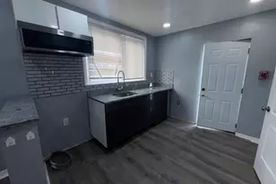 700 Lloyd St, Chester, PA 19013 - Photo 21