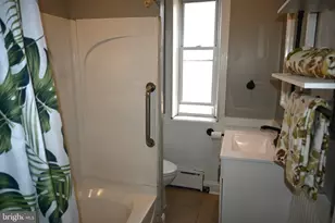 281 N Wycombe Ave, Lansdowne, PA 19050 - Photo 21