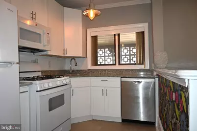 281 N Wycombe Avenue, Lansdowne, PA 19050 - Photo 11