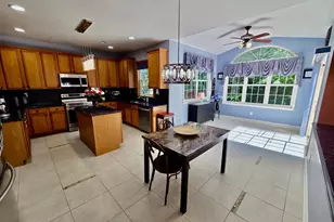 712 Carriage, Aston, PA 19014 - Photo 9