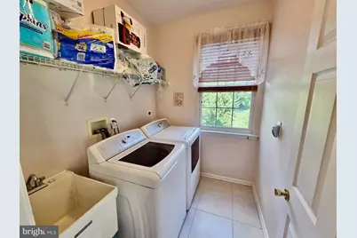 712 Carriage, Aston, PA 19014 - Photo 19