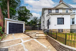 552 Larchwood Ave, Upper Darby, PA 19082 - Photo 1