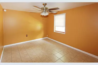 929 Cherry Tree Road, Aston, PA 19014 - Photo 15