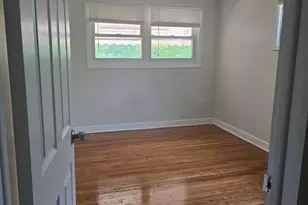 2140 Valleyview Dr, Folcroft, PA 19032 - Photo 9
