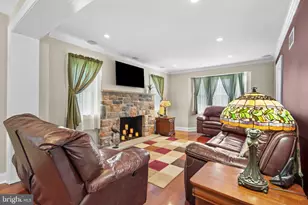 17 Tansey Dr, Upper Chichester, PA 19014 - Photo 15
