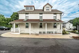 136 Garrett Ave, Bryn Mawr, PA 19010 - Photo 3