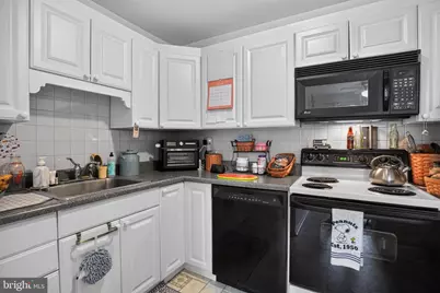 844 Putnam Boulevard #61B, Wallingford, PA 19086 - Photo 5