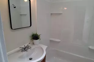 1412 W 9th St, Chester, PA 19013 - Photo 9