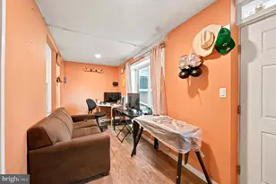 1118 Johnson St, Chester, PA 19013 - Photo 3