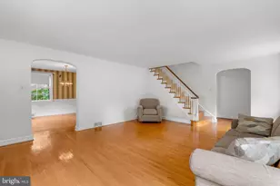 402 Hawthorne Rd, Wallingford, PA 19086 - Photo 3