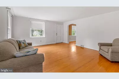 402 Hawthorne Road, Wallingford, PA 19086 - Photo 5