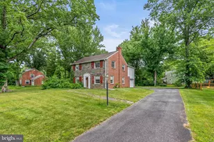402 Hawthorne Rd, Wallingford, PA 19086 - Photo 1