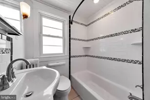 234 Windsor Ave, Upper Darby, PA 19082 - Photo 17