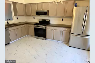 428 Cedarcrest Lane #8, Upper Chichester, PA 19014 - Photo 3