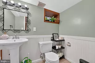 51 Windsor Ave, Upper Darby, PA 19082 - Photo 37