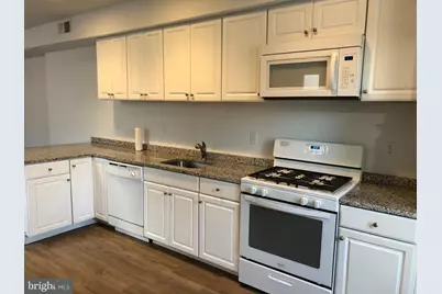 6 E Eagle Road, Havertown, PA 19083 - Photo 1