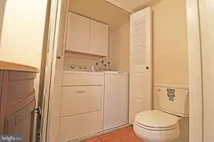 6618 Hilltop Dr, Brookhaven, PA 19015 - Photo 11