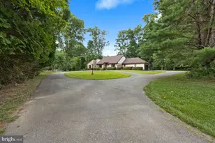 37 Governor Markham Dr, Glen Mills, PA 19342 - Photo 3