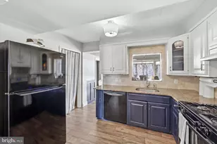 355 Hibbs Ave, Glenolden, PA 19036 - Photo 7
