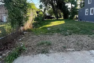 206 Pusey St, Chester, PA 19013 - Photo 1